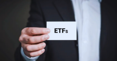 in-etf-oder-immobilien-investieren